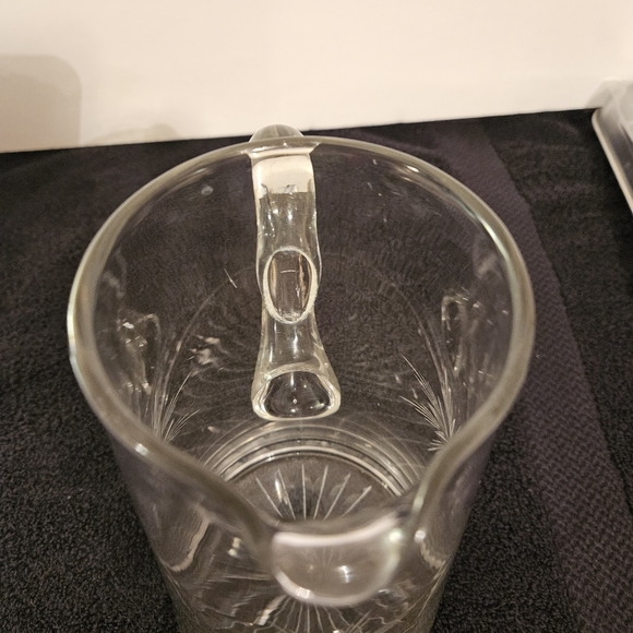VTG. 1930sFostoria "Sunburst" Hand Blown Cut Crystal Etched Glass 48 oz. Pitcher - Picture 6 of 9